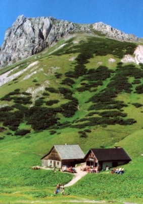 Fölzstein mit Grasser-Hütte
